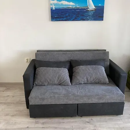 Nyaraló Attila Boglár