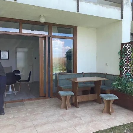 Attila Boglar 度假居 Balatonboglár